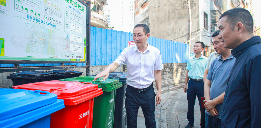 孙德震到新港社区、港门村社区调研车辆规范停放、垃圾收运等工作 推动学习教育走深走实
